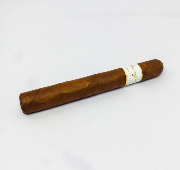 Crema de Pasion White Label. A Hand Rolled Habano with a Sugar Cane Sweet Tip.